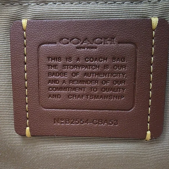 Coach Teri Shoulder Bag/Crossbody Lemon Print Coated Canvas With Matching Wallet - Picture 15 of 15